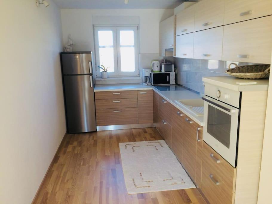 Ferienwohnung Liam Pula Exterior foto