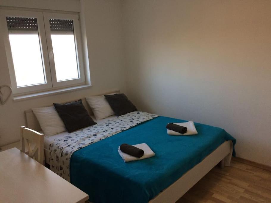 Ferienwohnung Liam Pula Exterior foto