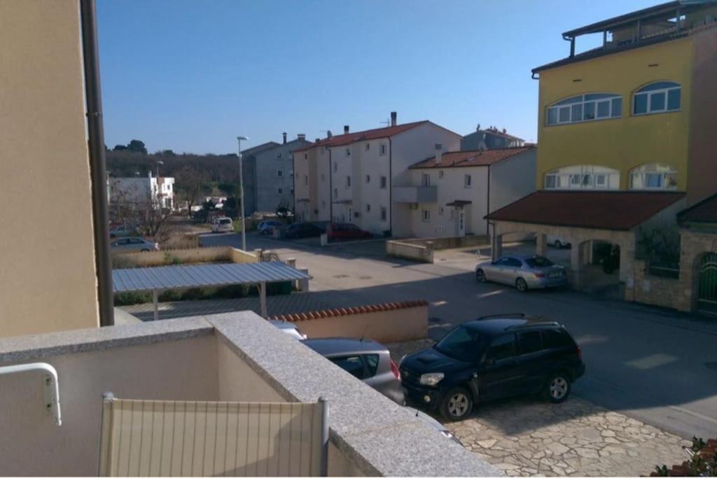 Ferienwohnung Liam Pula Exterior foto